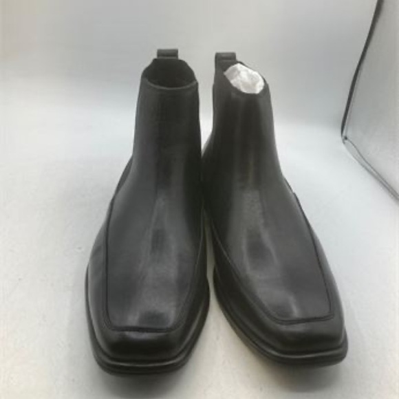 Men\'s Black Chelsea Boots main image 4